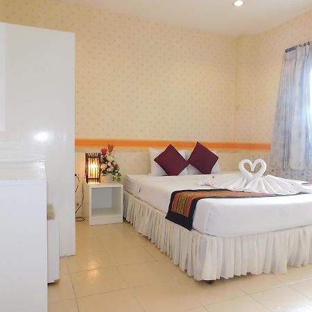 Be Fine Guesthouse Phuket Ngoại thất bức ảnh