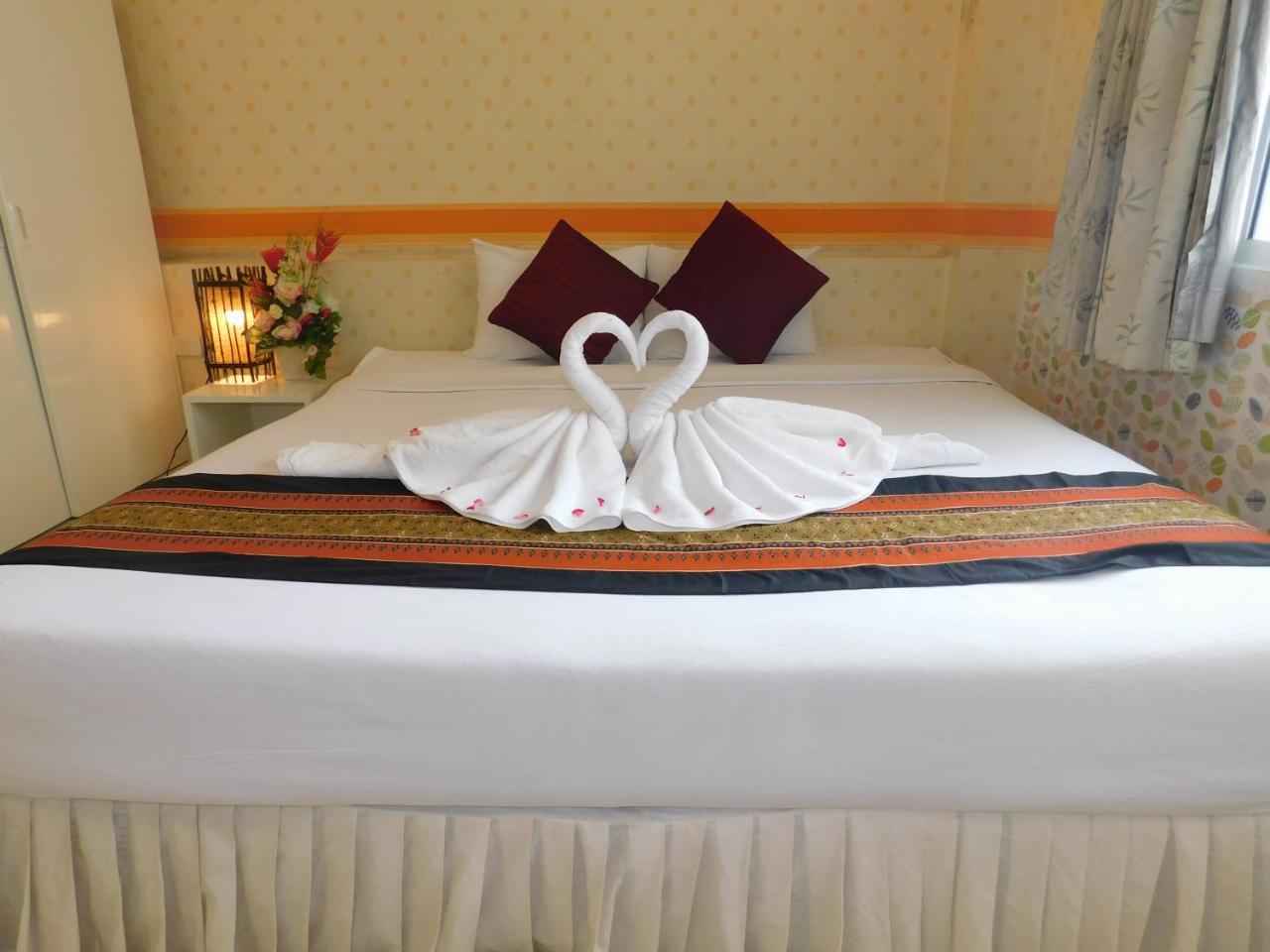 Be Fine Guesthouse Phuket Ngoại thất bức ảnh
