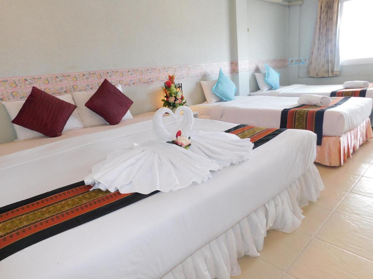 Be Fine Guesthouse Phuket Ngoại thất bức ảnh
