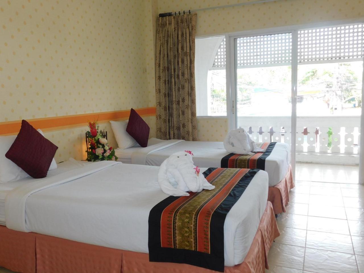 Be Fine Guesthouse Phuket Ngoại thất bức ảnh